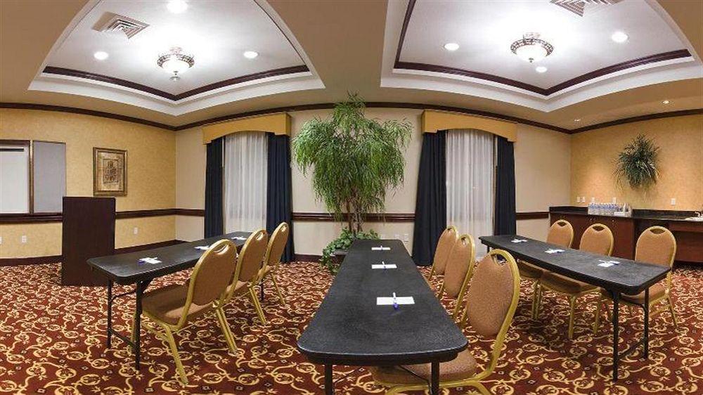 Holiday Inn Express & Suites Wharton By Ihg Esterno foto