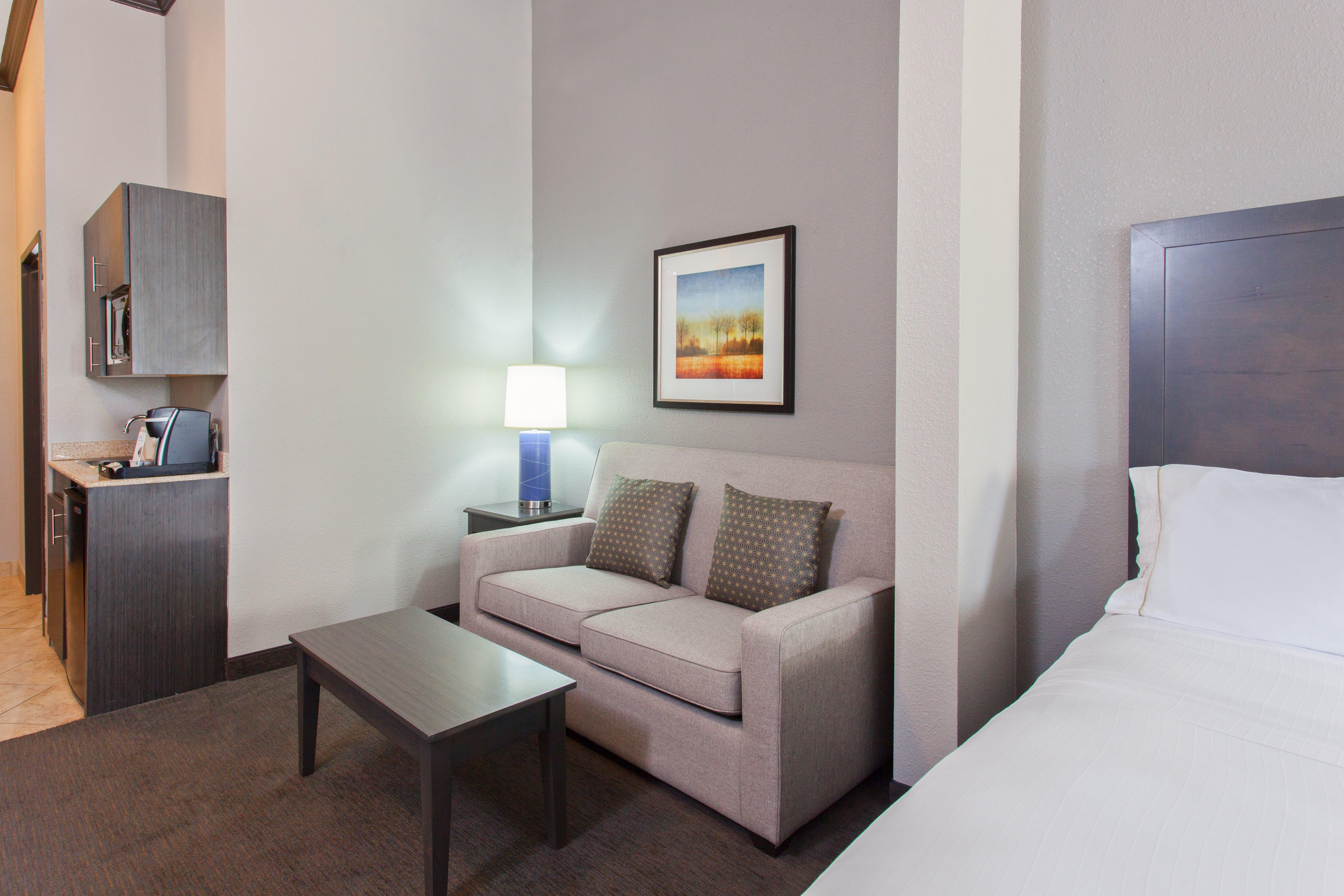 Holiday Inn Express & Suites Wharton By Ihg Esterno foto