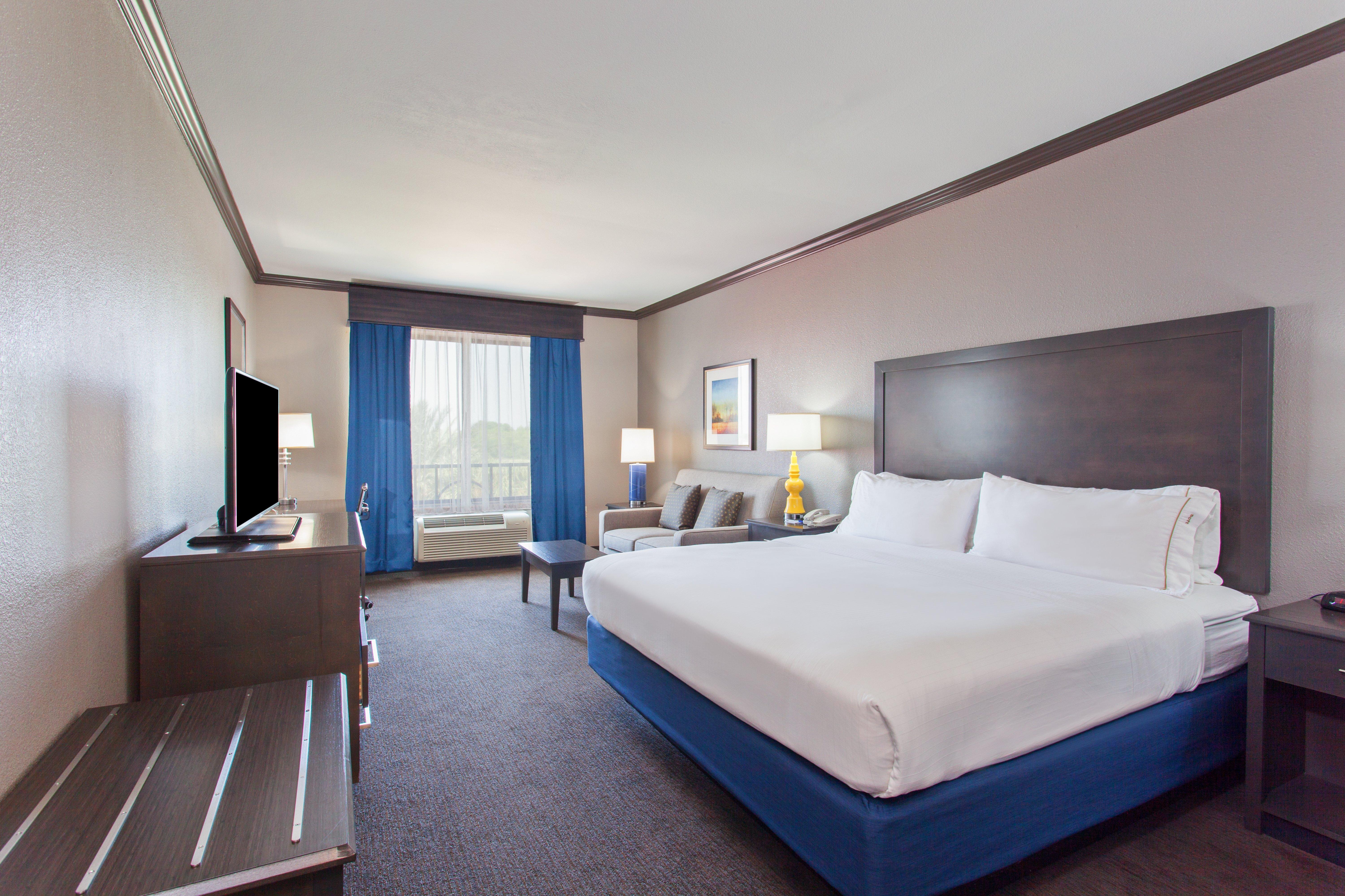 Holiday Inn Express & Suites Wharton By Ihg Esterno foto