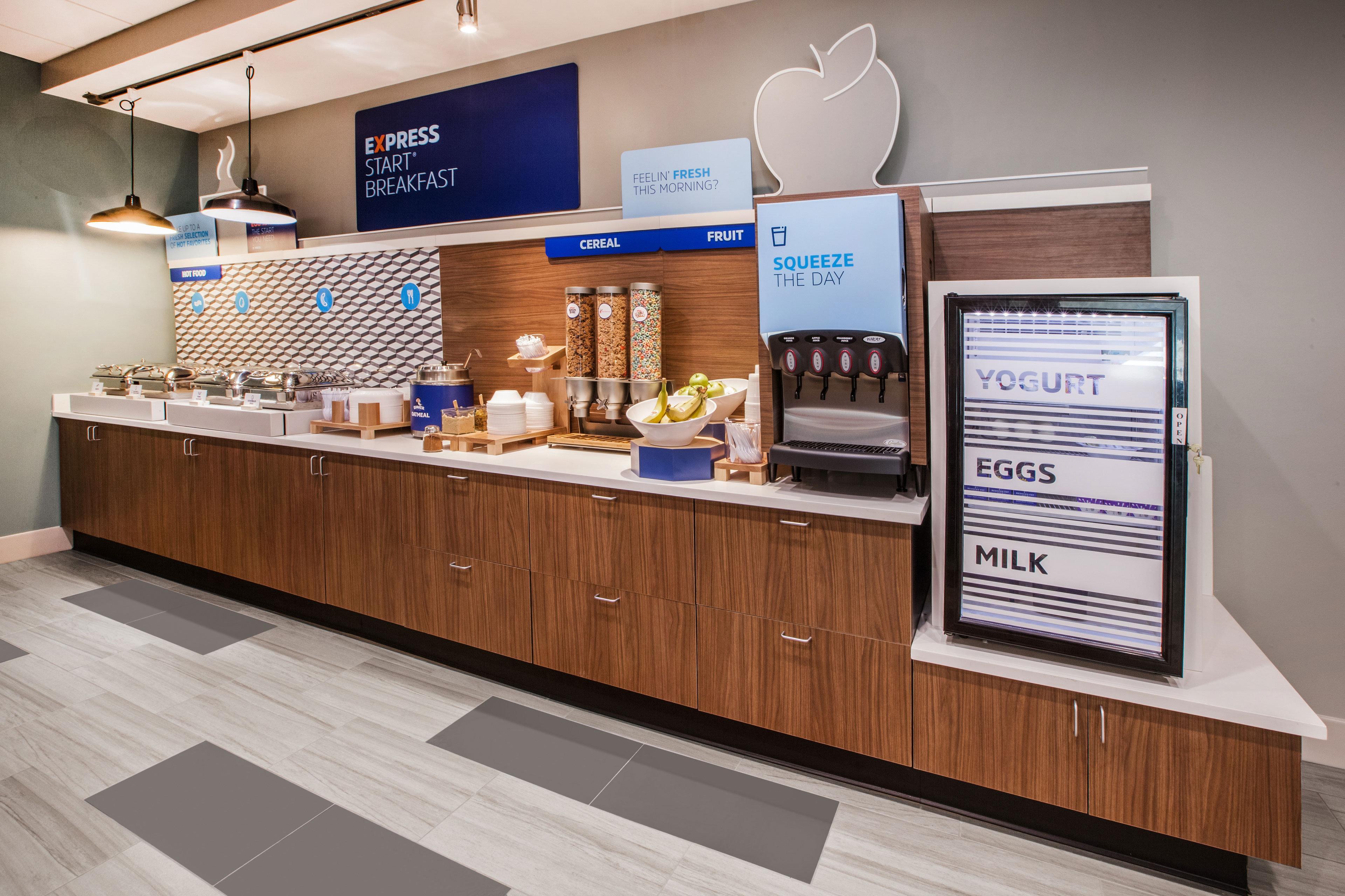 Holiday Inn Express & Suites Wharton By Ihg Esterno foto