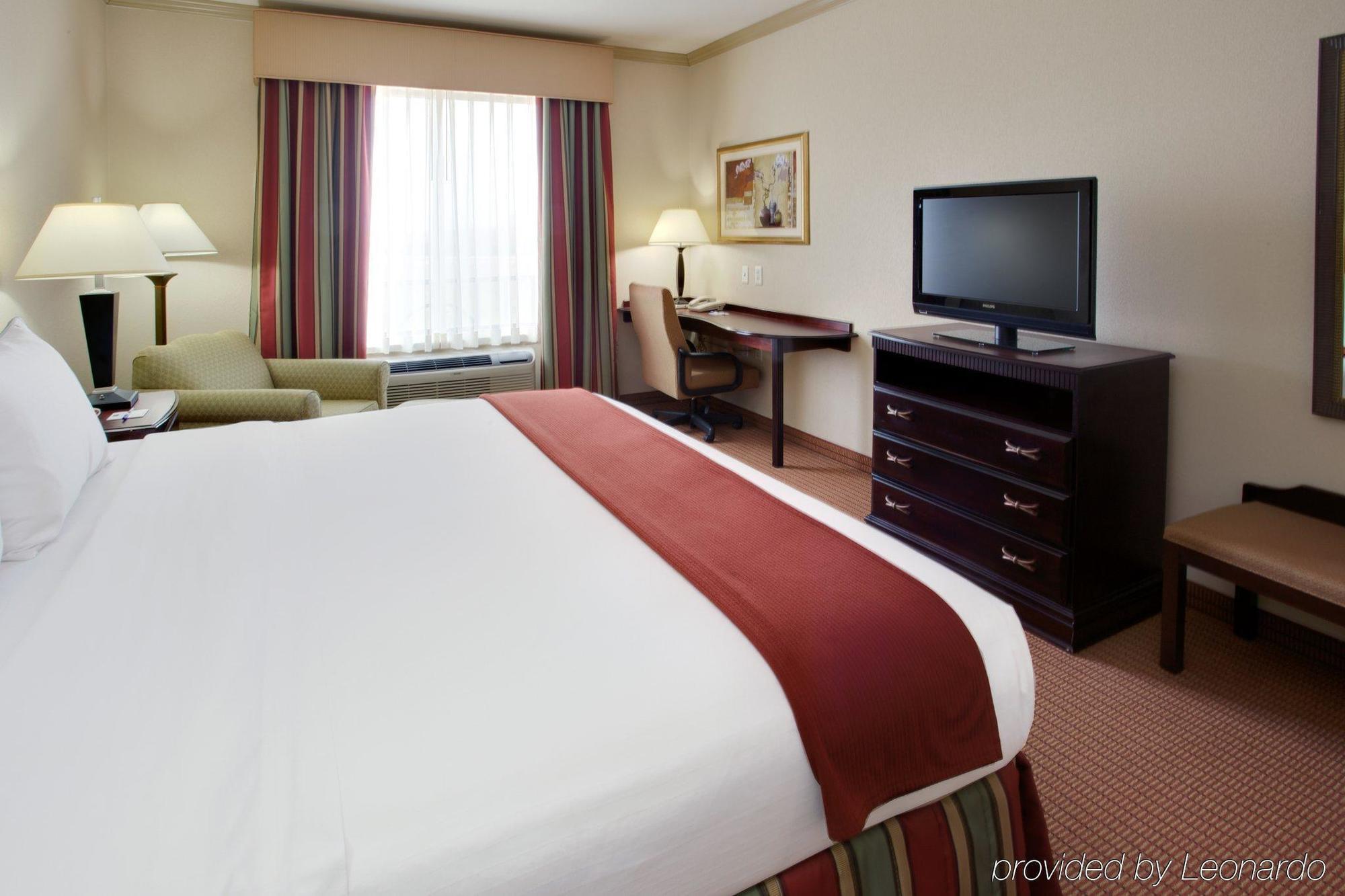 Holiday Inn Express & Suites Wharton By Ihg Camera foto