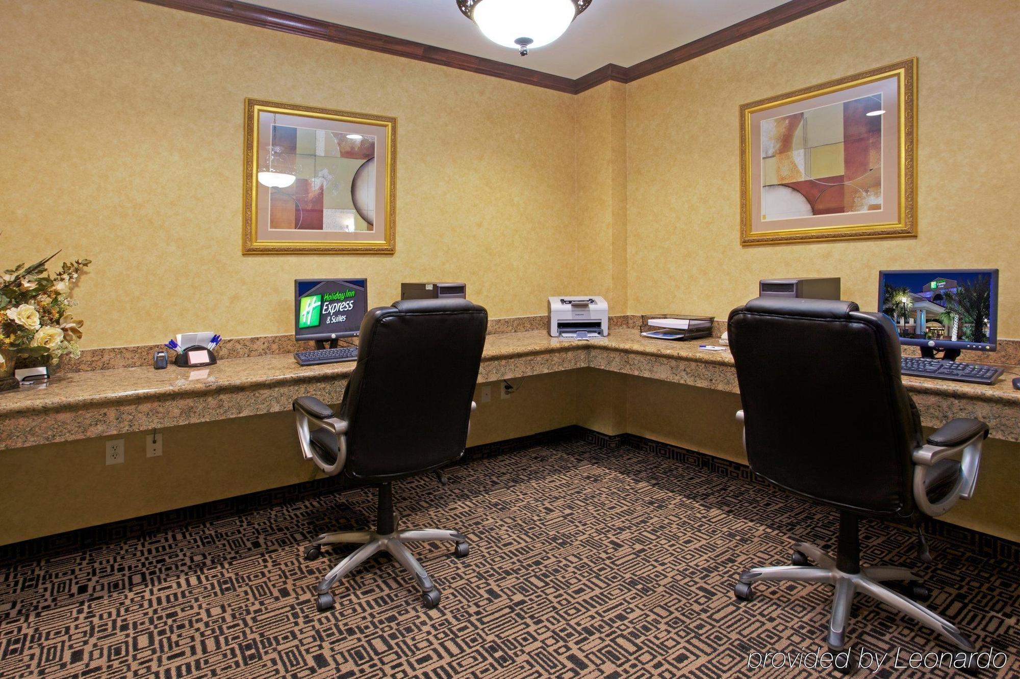 Holiday Inn Express & Suites Wharton By Ihg Servizi foto